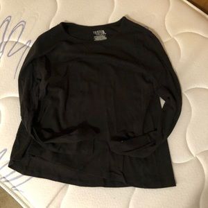 Black long sleeve t-shirt